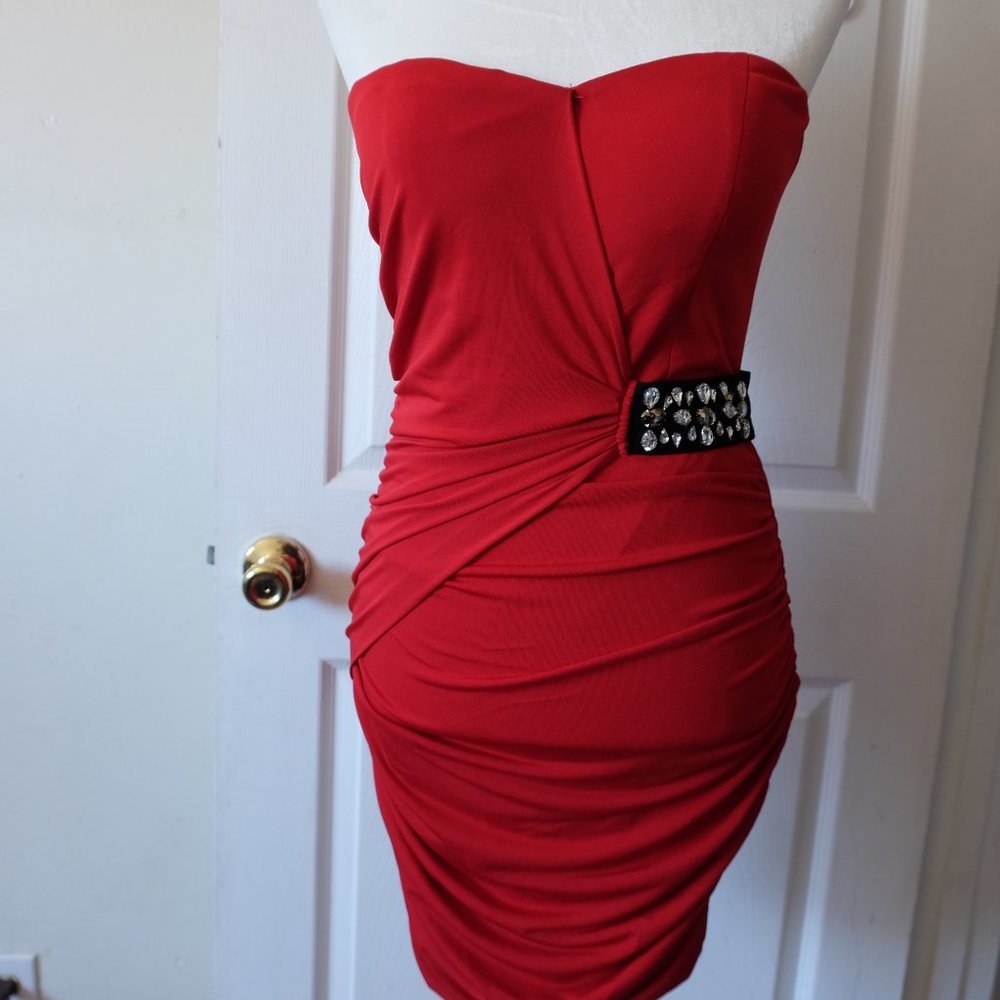 Red Mini Strapless Cocktail Dress